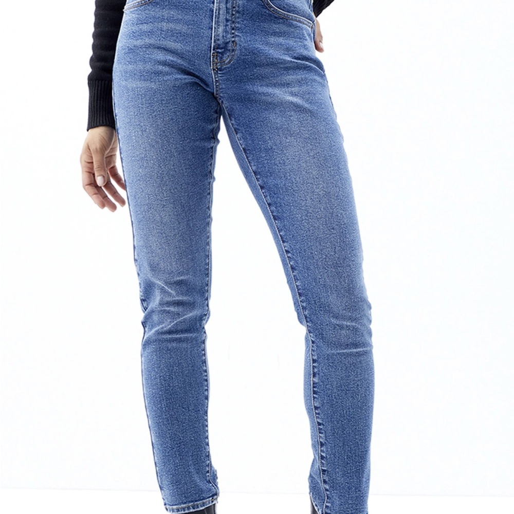 Classic Blue Women's Jeans